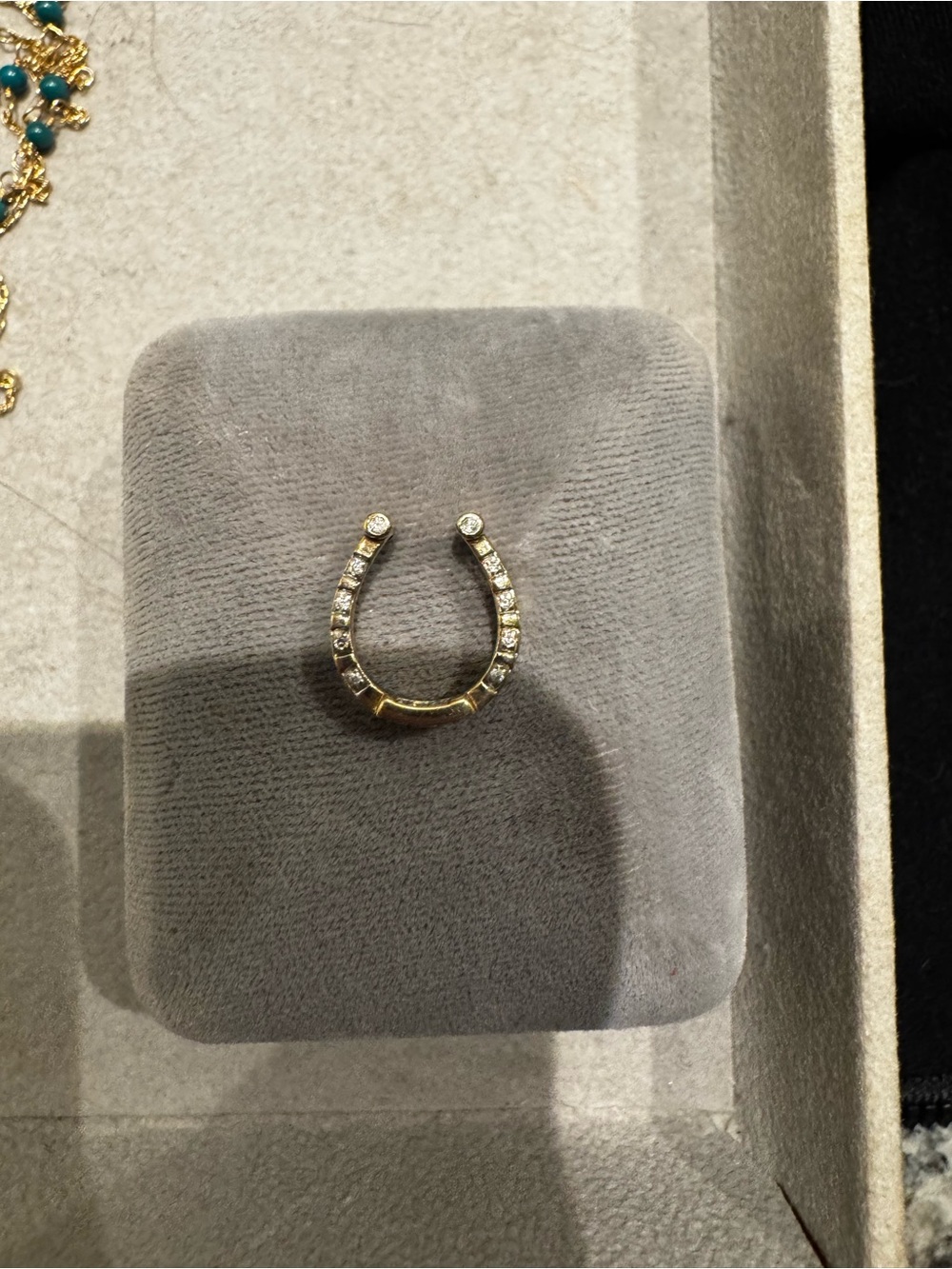 Vintage 10 KT Gold Diamond Horseshoe Pendant - Picture 2 of 5